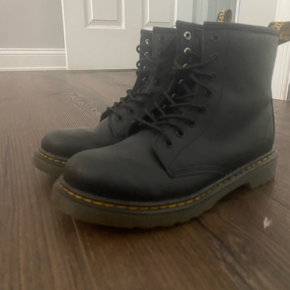 Doc Martens Junior 1460 Waterproof Leather Boots